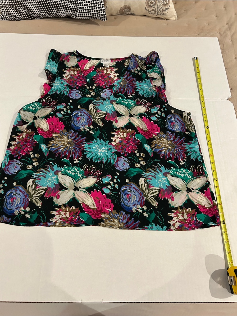 J Crew size 18 sleeveless blouse